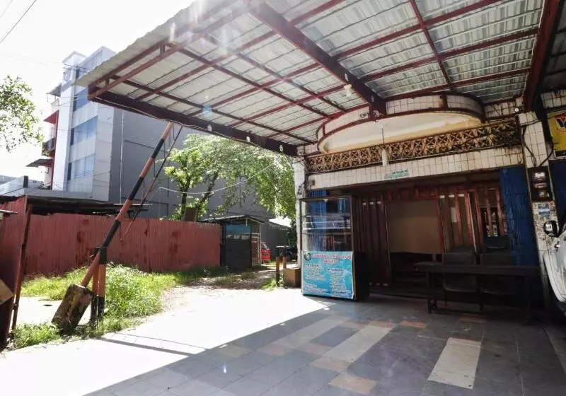 ホテル Utama Kost Syariah Pekanbaru