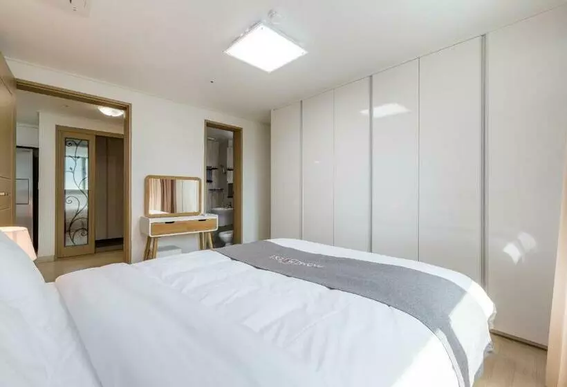 Js Residence