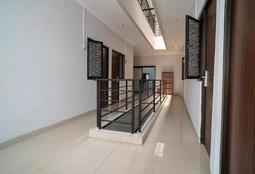 ペンション Koolkost Near Pasar Baru