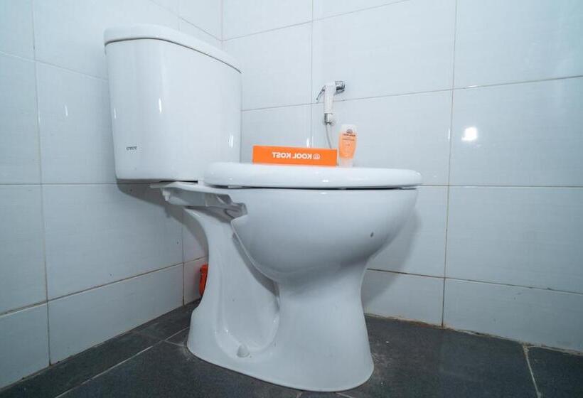 פנסיון Koolkost Near Pasar Baru