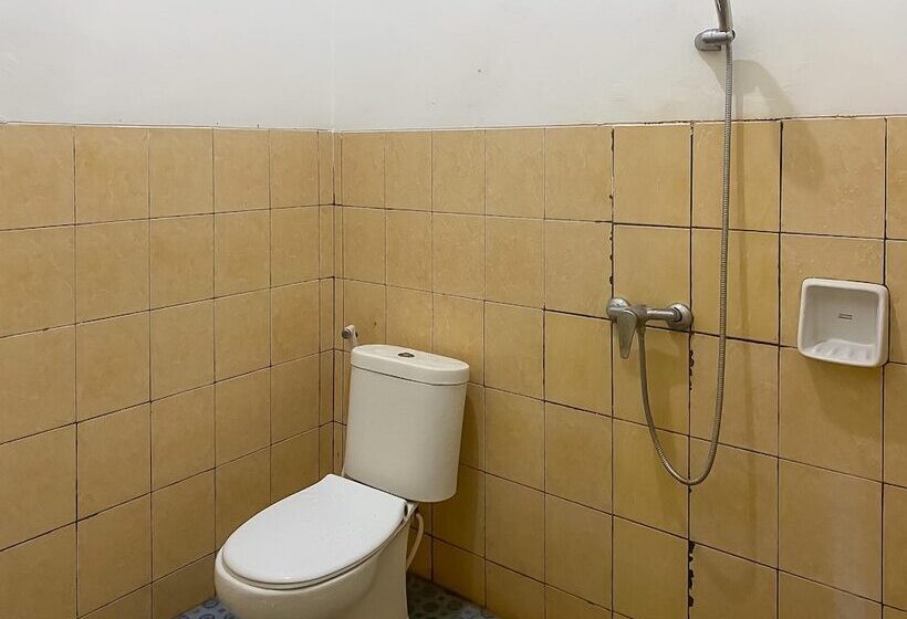 Panzió Reddoorz @ Jalan Morotai Lampung