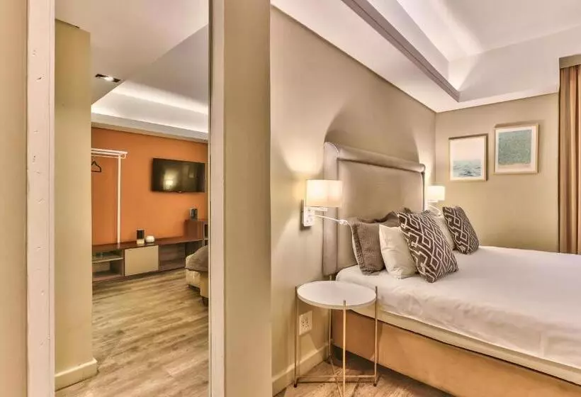 Wink Aparthotel Foreshore
