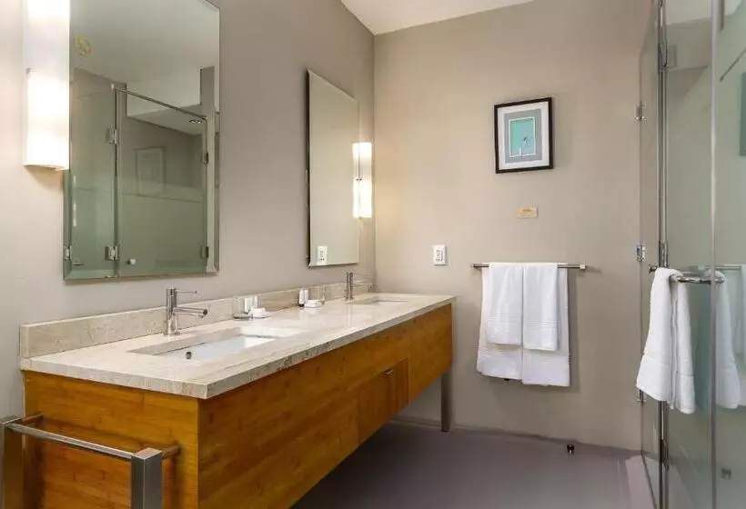 Wink Aparthotel Foreshore