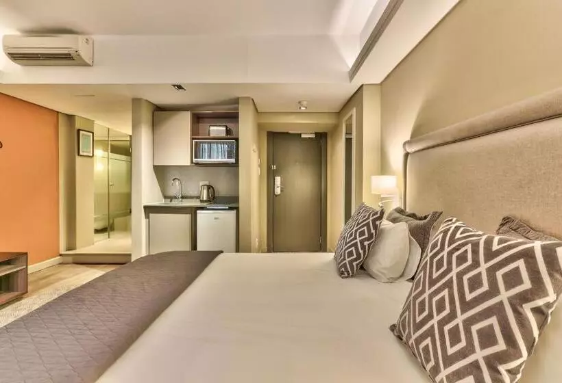 Wink Aparthotel Foreshore