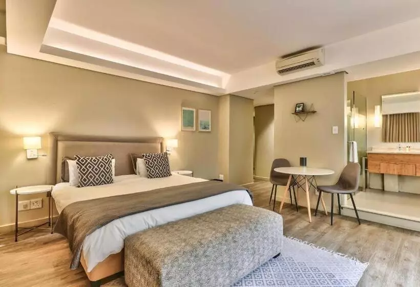 Wink Aparthotel Foreshore