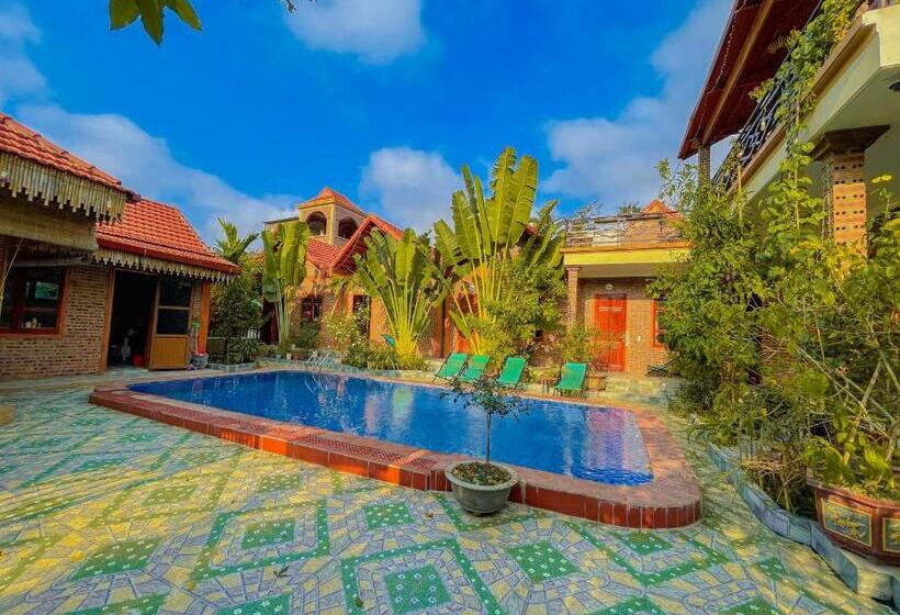 تختخواب و صبحانه Cosiana Homestay