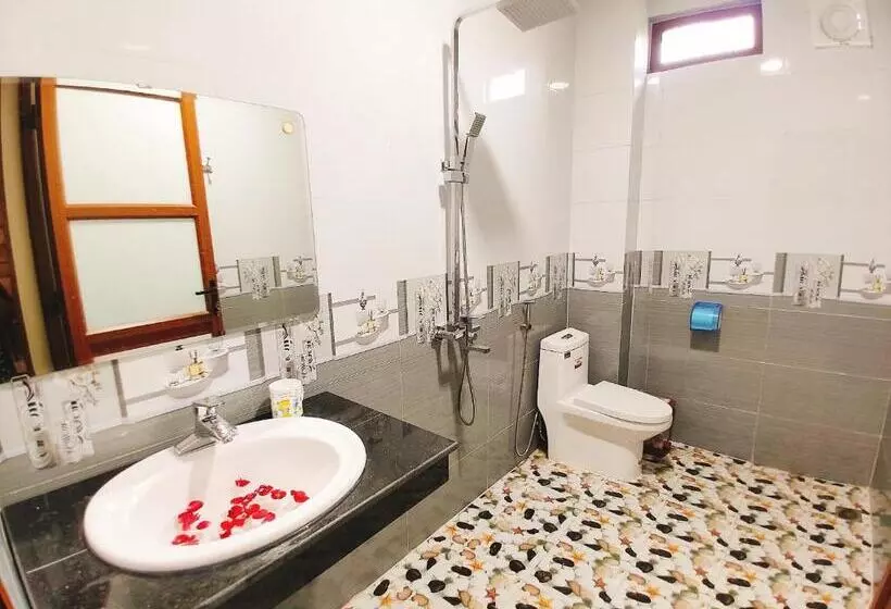 تختخواب و صبحانه Cosiana Homestay