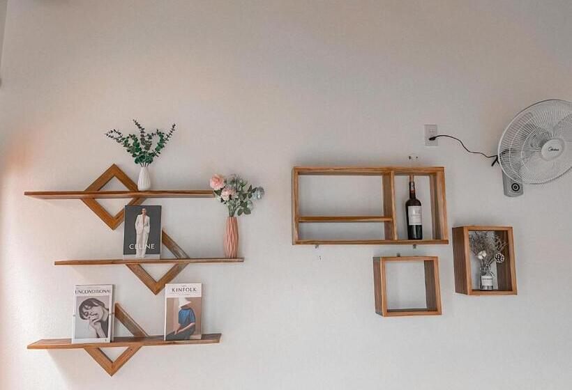 تختخواب و صبحانه Cosiana Homestay