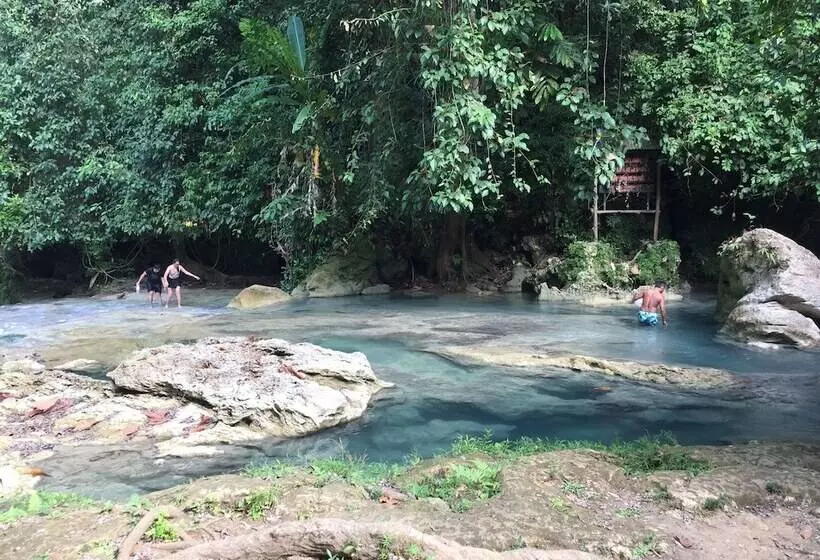 Aamiaismajoitus (B&B) Lagoona Beach Bungalows   Eco Bungalows Batukaras