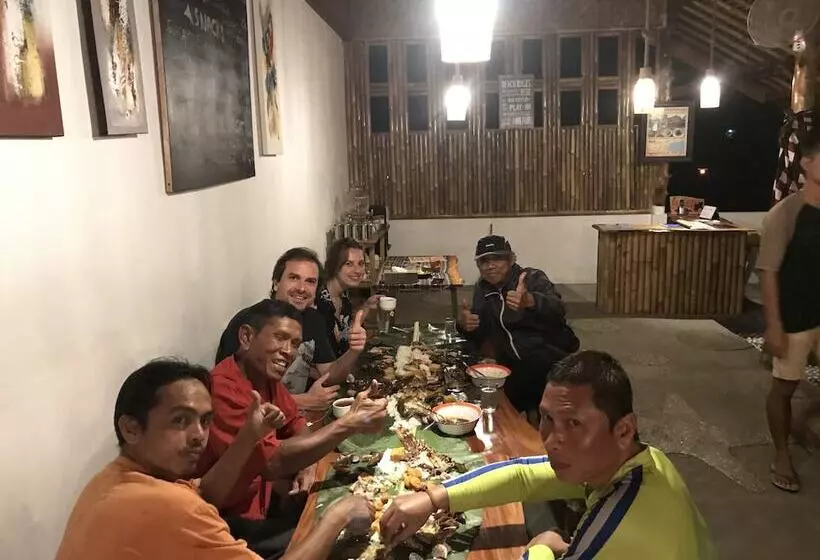 Aamiaismajoitus (B&B) Lagoona Beach Bungalows   Eco Bungalows Batukaras