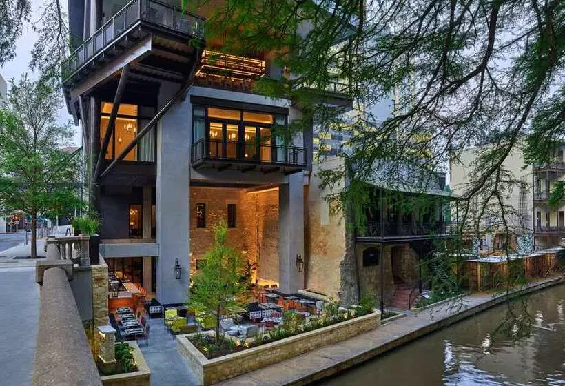 ホテル Canopy By Hilton San Antonio Riverwalk