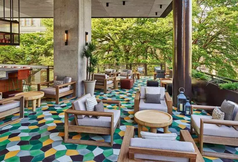 ホテル Canopy By Hilton San Antonio Riverwalk