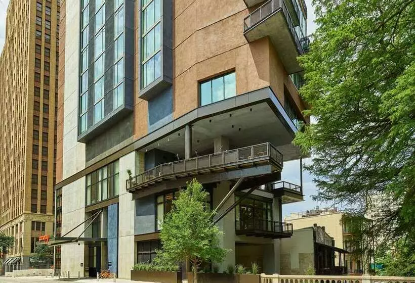 ホテル Canopy By Hilton San Antonio Riverwalk