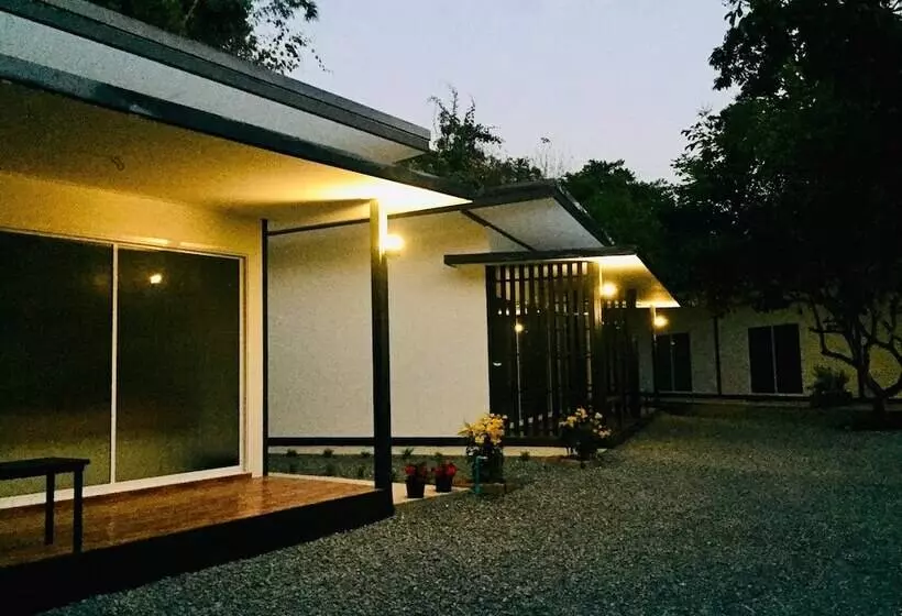 هتل Ingkhao Resort Chanthaburi