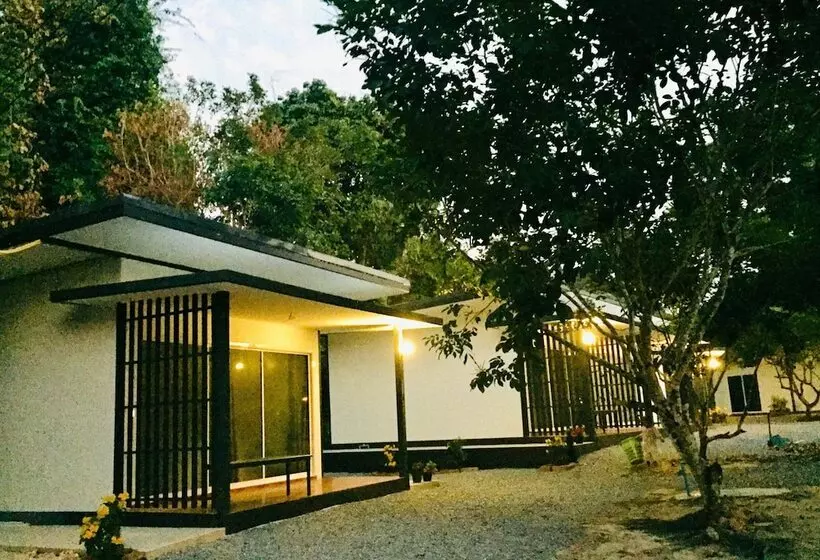 هتل Ingkhao Resort Chanthaburi