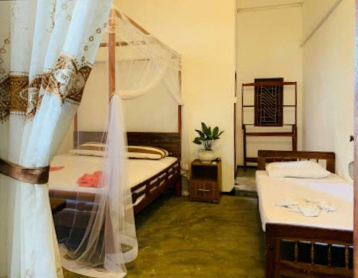 호텔 Sea Rock Beach