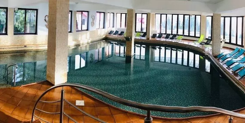 Majatalo Complex Turistic Alpina Blazna Sant