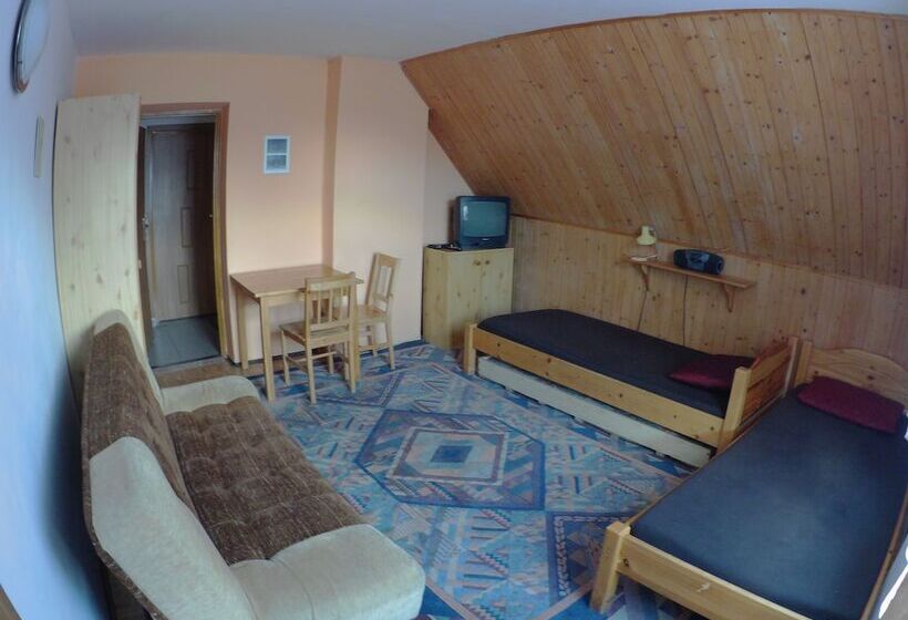 פנסיון Domlesny