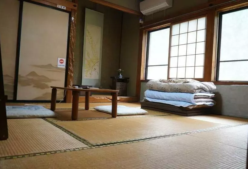 Majatalo Minsyuku Koshiyama