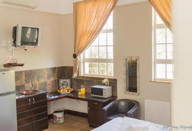 פנסיון Ou Skool Guesthouse