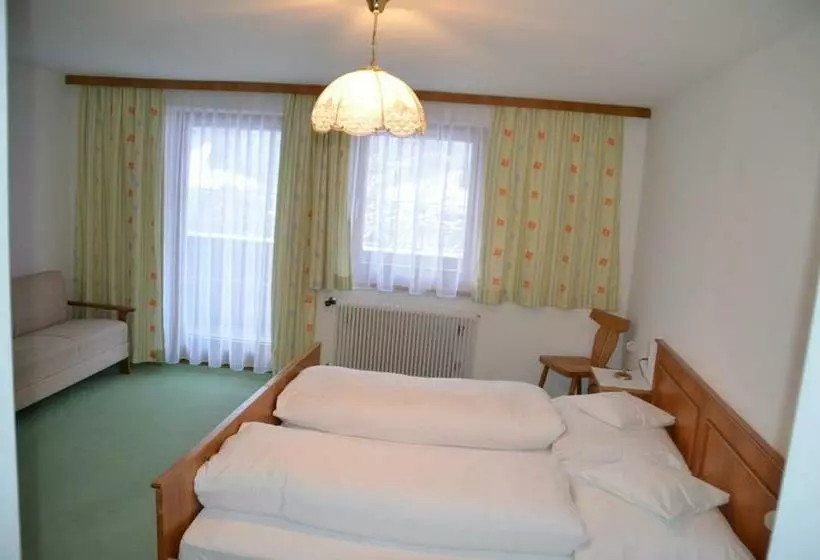 Pension Kirchbrugger