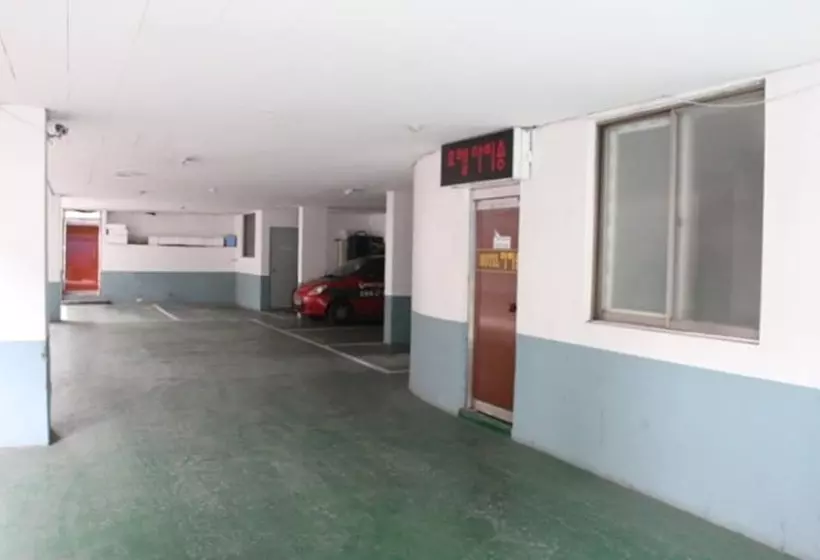 Avishong Motel