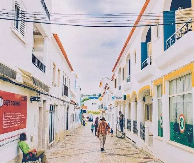 ベッドアンドブレックファースト Atlantic Lodge