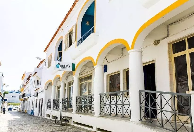 ベッドアンドブレックファースト Atlantic Lodge