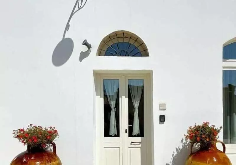 Aamiaismajoitus (B&B) Casina Colosso   Relais&more