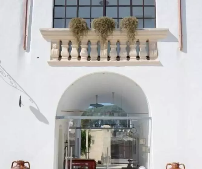 Aamiaismajoitus (B&B) Casina Colosso   Relais&more