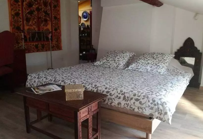 Aamiaismajoitus (B&B) La Maison Des Délices