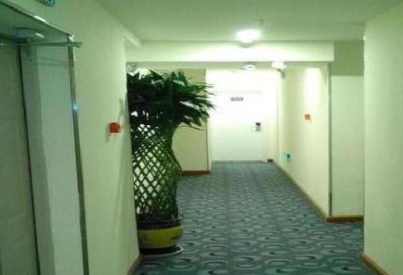 Hotel 7days Inn Korla Passenger Station