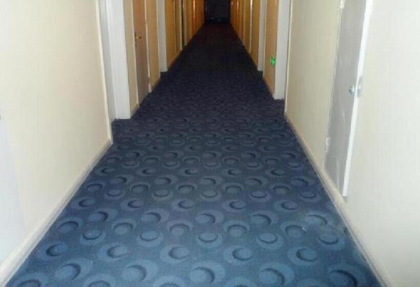 Hotel 7days Inn Korla Passenger Station