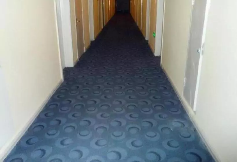 Hotelli 7days Inn Korla Passenger Station