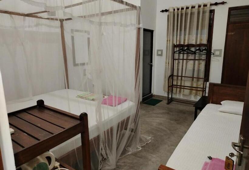 호텔 Crafts Gallery