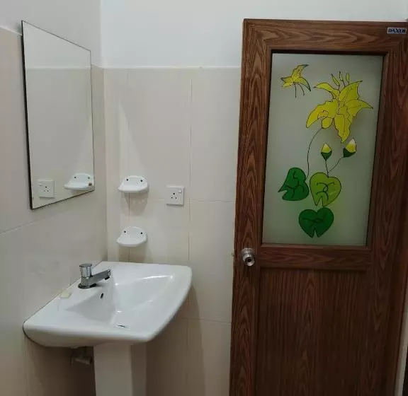 هتل Crafts Gallery