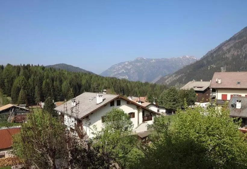 ホテル Garnì Belvedere