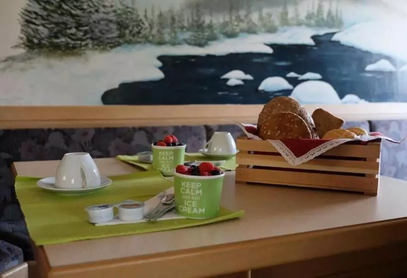 ホテル Garnì Belvedere