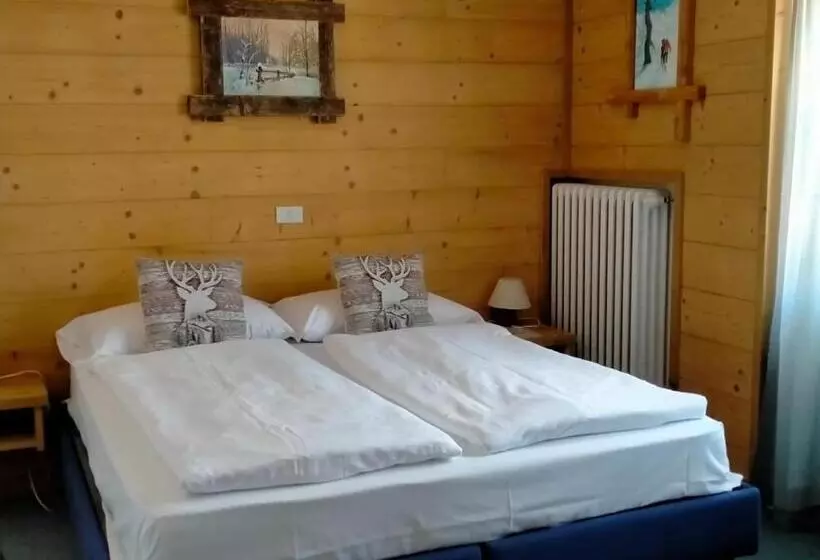 ホテル Garnì Belvedere