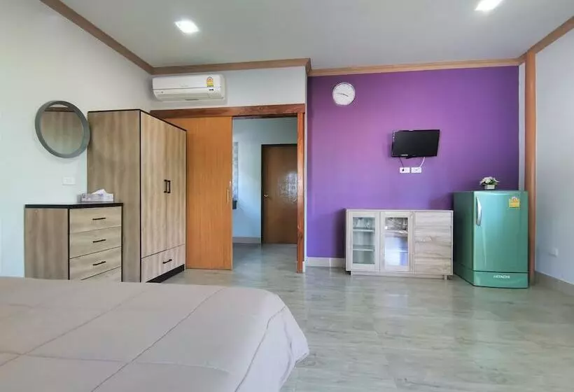 Hotelli Namadee House