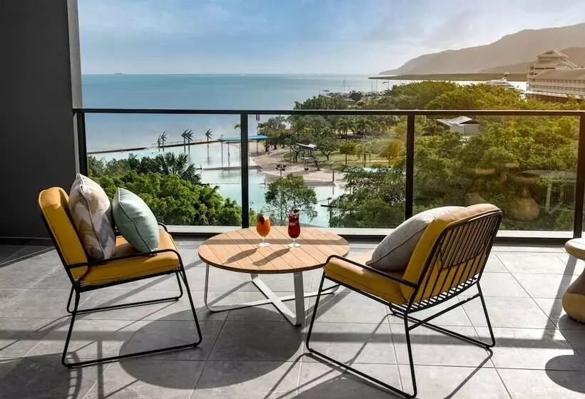 Hotelli Oaks Cairns