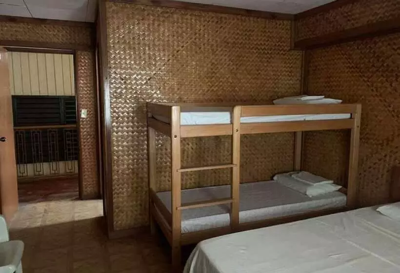 هتل Oyo 633 Abelardo S Pension House