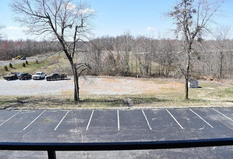 酒店 Amerivu Inn & Suites Gilbertsville