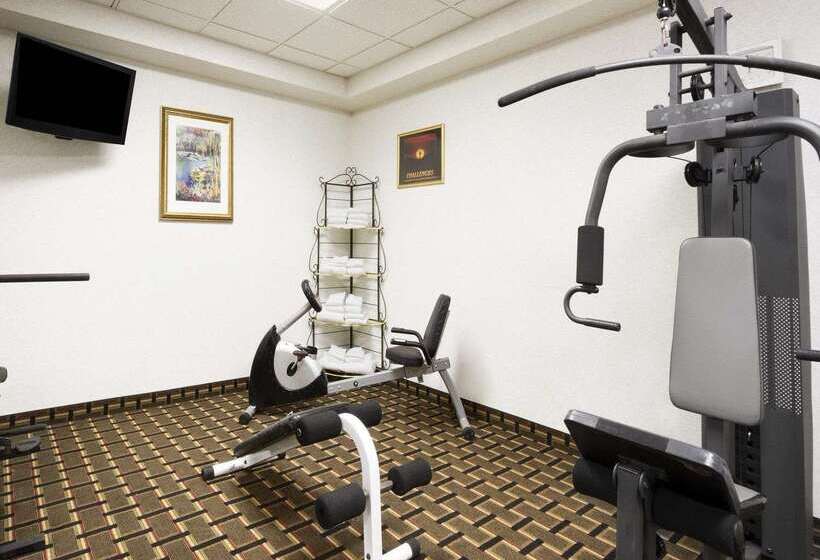 ホテル Baymont By Wyndham Crossville