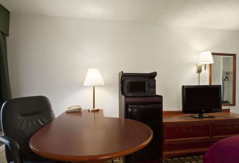 فندق Baymont By Wyndham Crossville