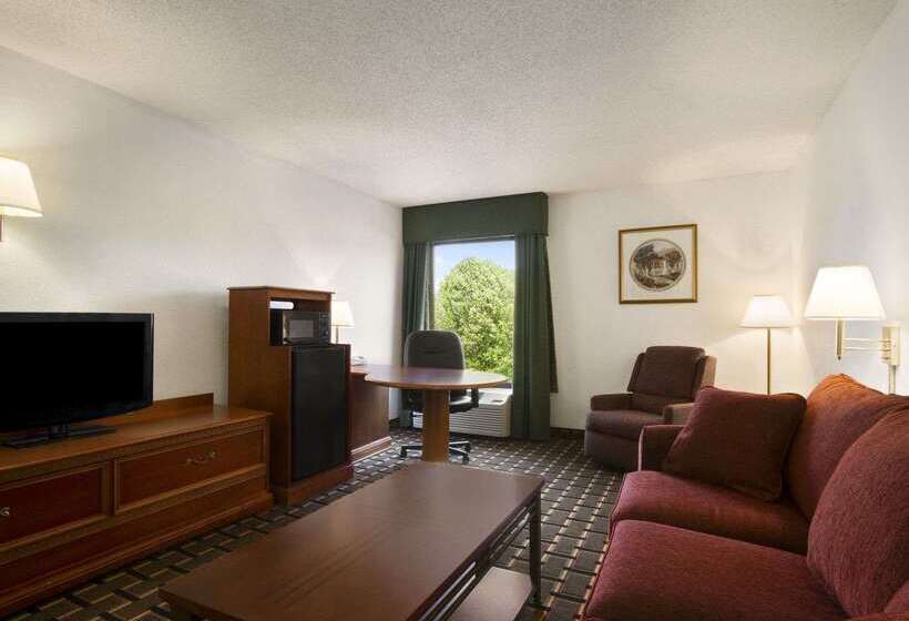 فندق Baymont By Wyndham Crossville