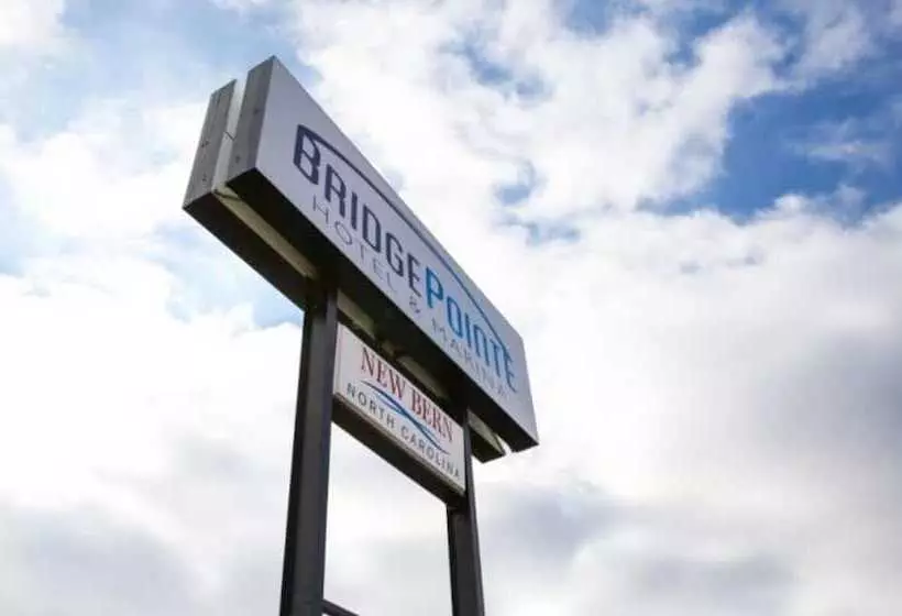 Bridgepointe Hotel & Marina