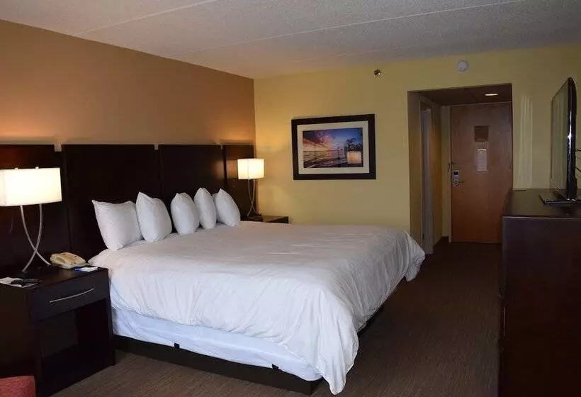 Bridgepointe Hotel & Marina