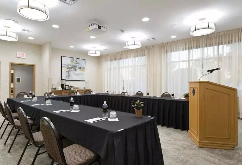 Clubhouse Hotel Sioux Falls