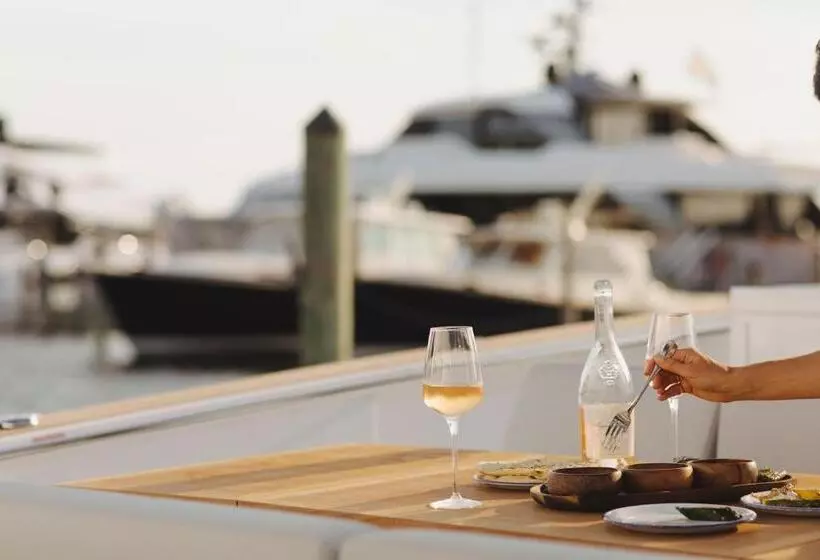 هتل Ehp Resort & Marina